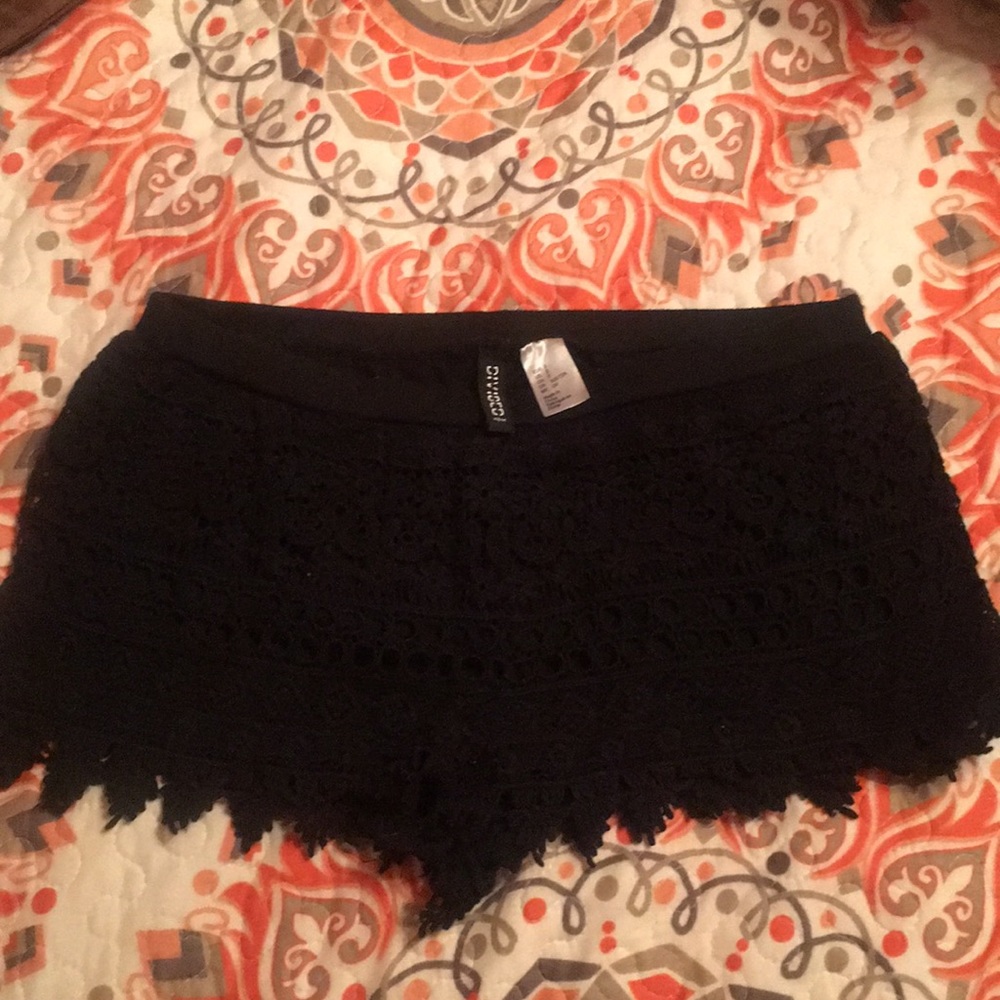 H&M, Black, lace shorts